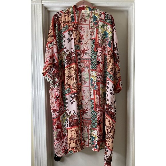 Umgee Kimono Boho Floral Short Sleeve Size M/L - Picture 1 of 5
